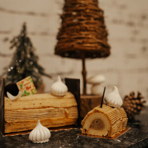 Bûche roulée de Noël à la vanille des artisans pâtissiers Maison Hascoët pour les fêtes